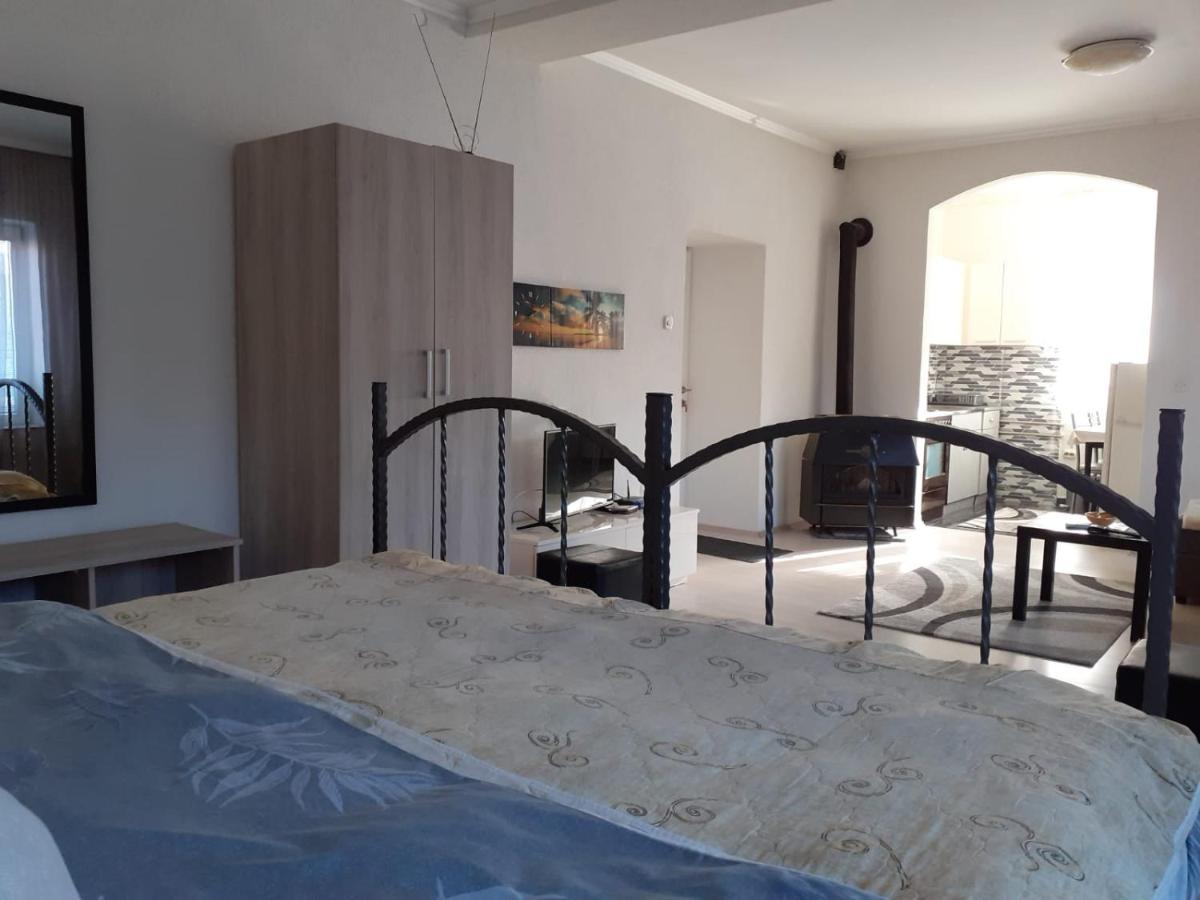 Alex Apartments Крушево Екстер'єр фото
